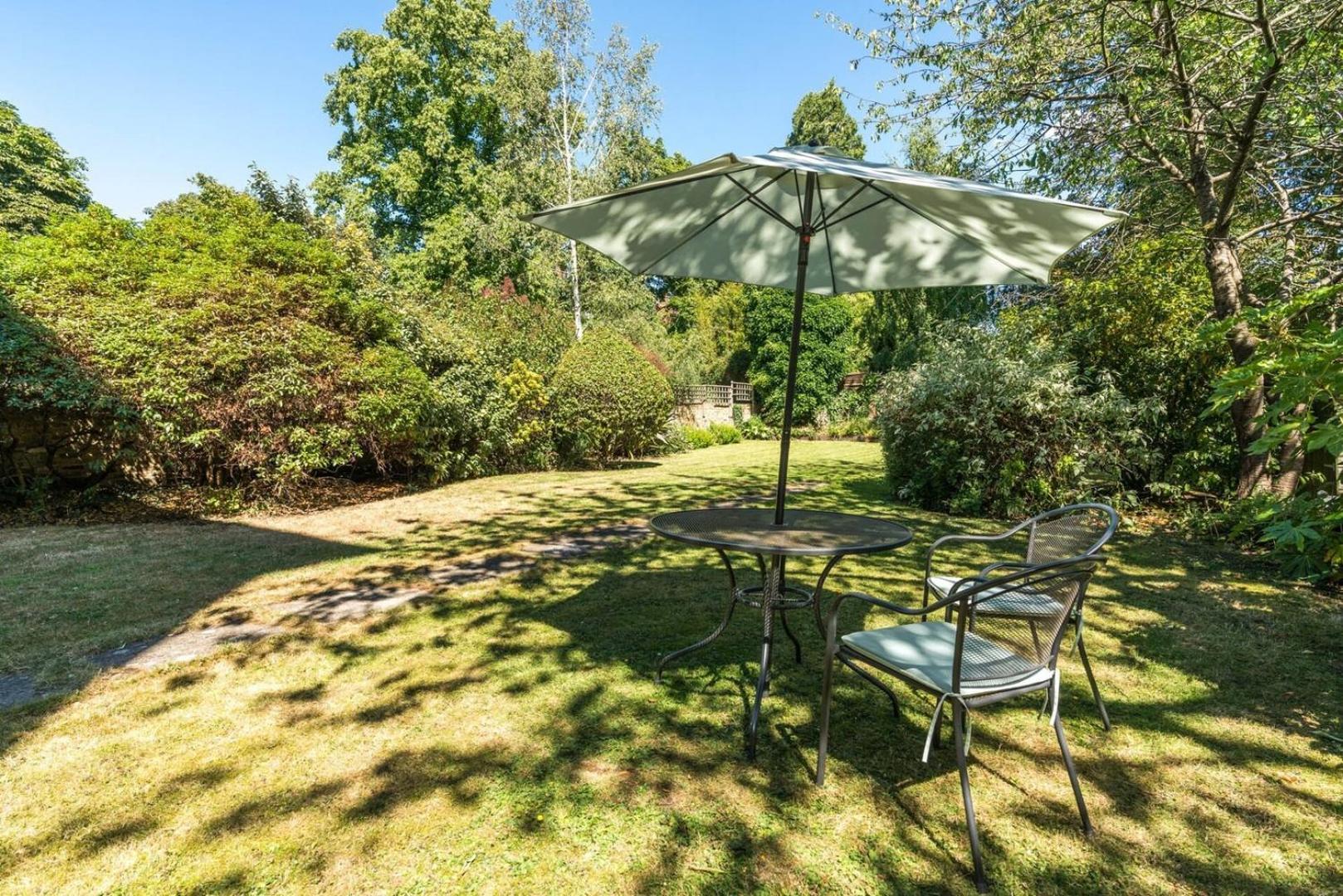 Fantastic 3 Bedroom Flat West Hampstead ลอนดอน ภายนอก รูปภาพ